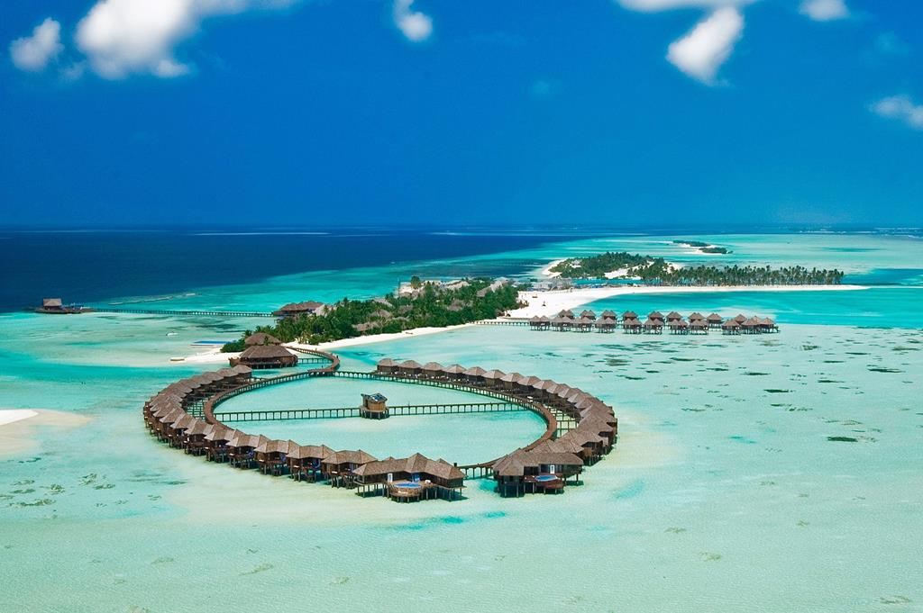 Olhuveli Beach enen Spa Resort Hotel 4